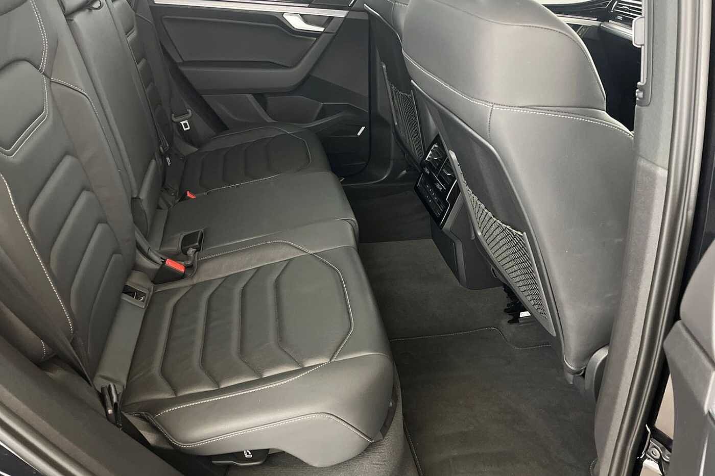 Volkswagen Touareg 3.0 TDI V6 Black Edition SUV 5dr Diesel Tiptronic 4Motion Euro 6 (s/s) (231 ps)