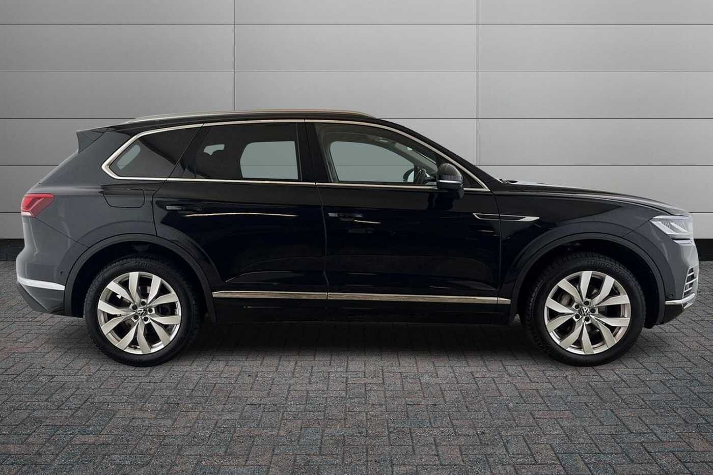 Volkswagen Touareg 3.0 TDI V6 SEL Tiptronic 4Motion Euro 6 (s/s) 5dr