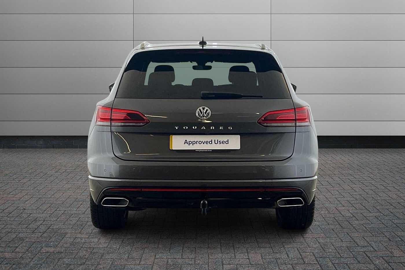 Volkswagen Touareg 3.0 TDI V6 R-Line SUV 5dr Diesel Tiptronic 4Motion Euro 6 (s/s) (286 ps)