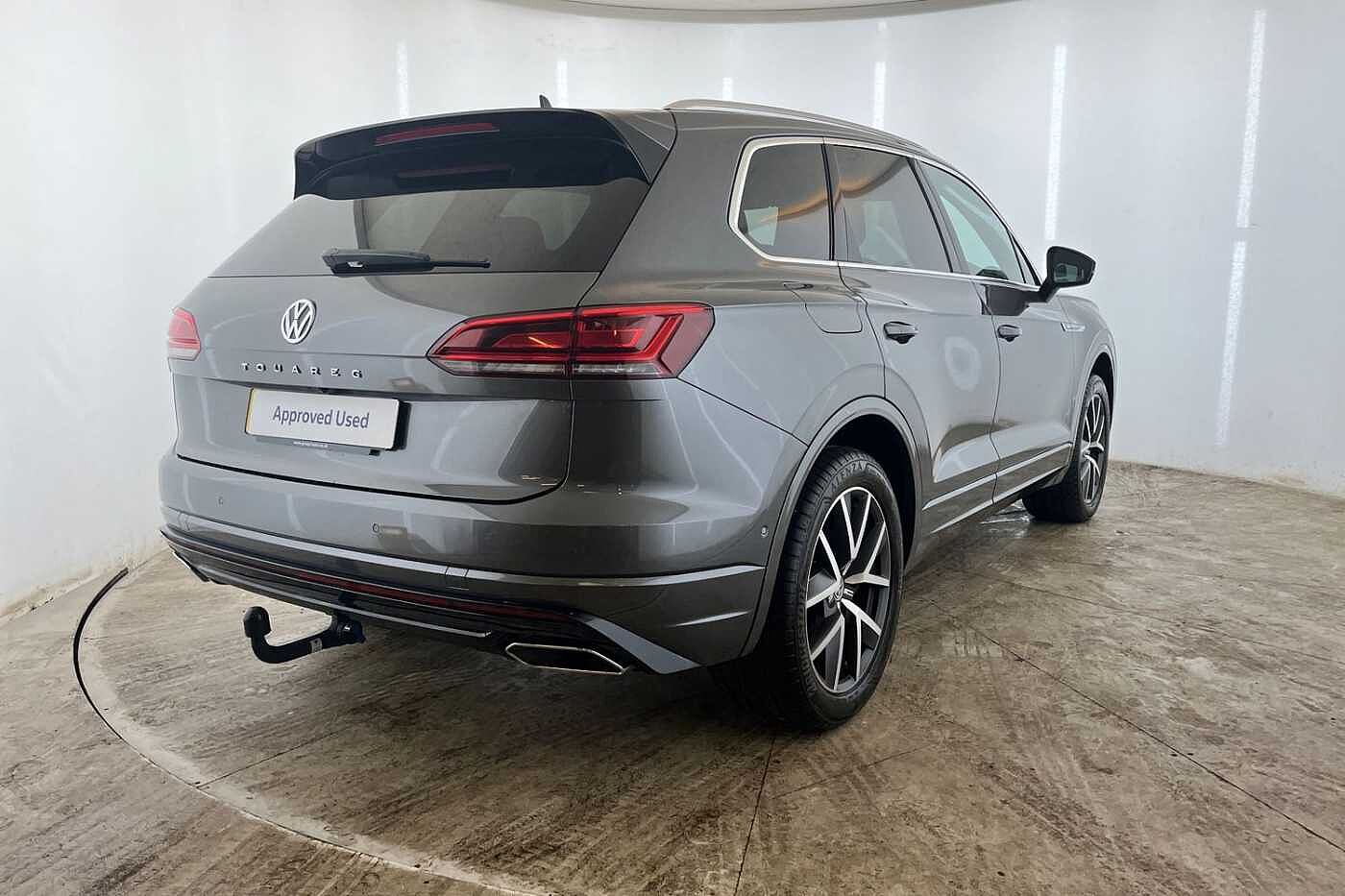Volkswagen Touareg 3.0 TDI V6 R-Line SUV 5dr Diesel Tiptronic 4Motion Euro 6 (s/s) (286 ps)