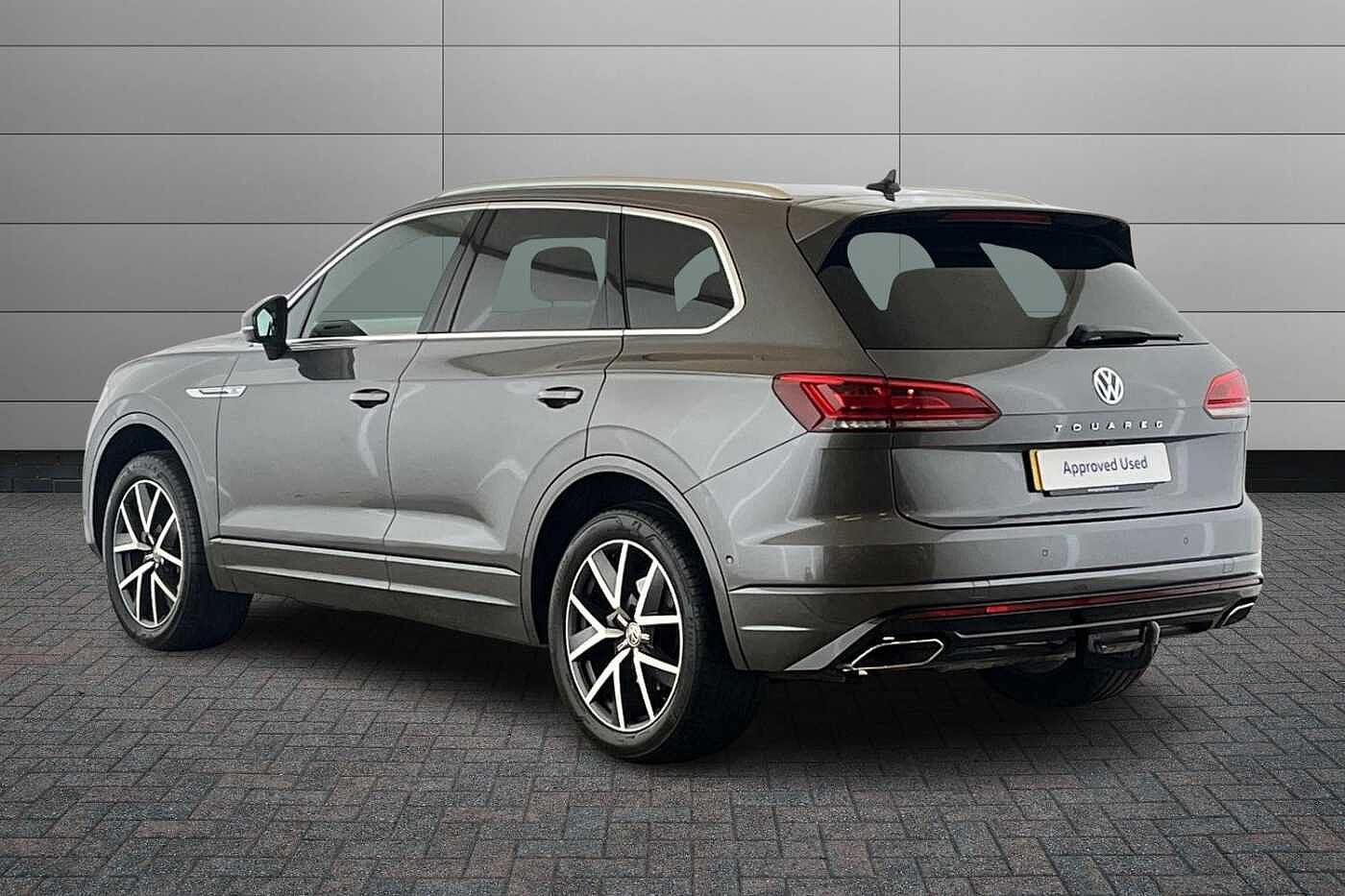Volkswagen Touareg 3.0 TDI V6 R-Line SUV 5dr Diesel Tiptronic 4Motion Euro 6 (s/s) (286 ps)