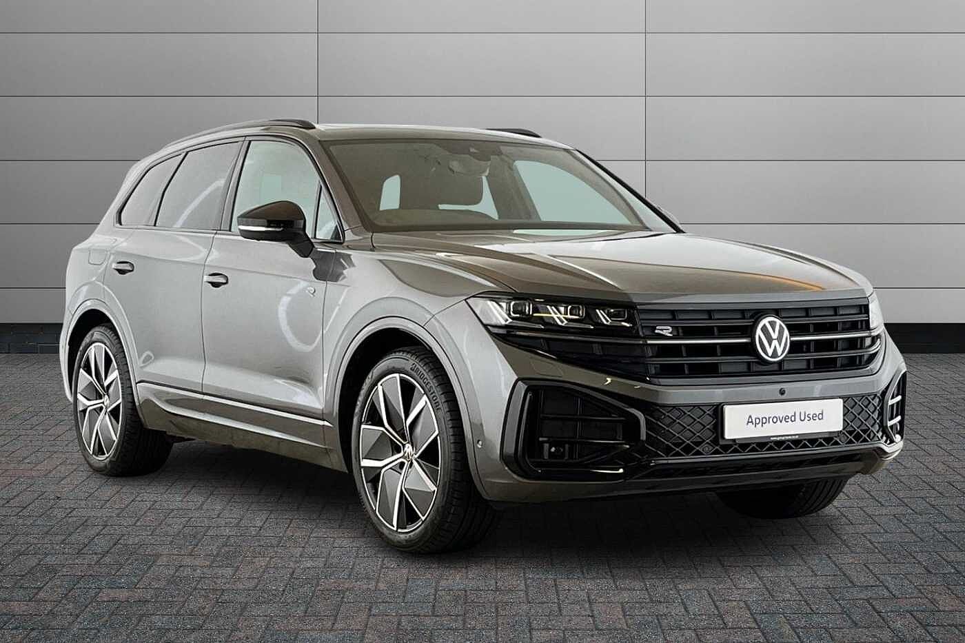 Volkswagen Touareg 3.0 TDI V6 Black Edition SUV 5dr Diesel Tiptronic 4Motion Euro 6 (s/s) (286 ps)