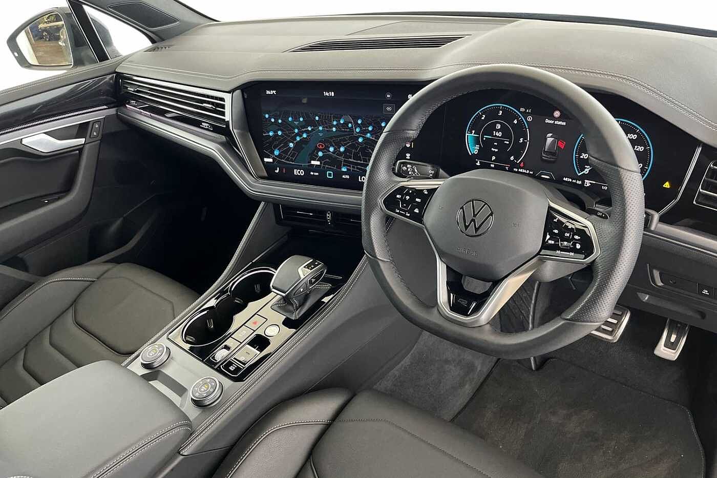 Volkswagen Touareg 3.0 TDI V6 Black Edition SUV 5dr Diesel Tiptronic 4Motion Euro 6 (s/s) (286 ps)