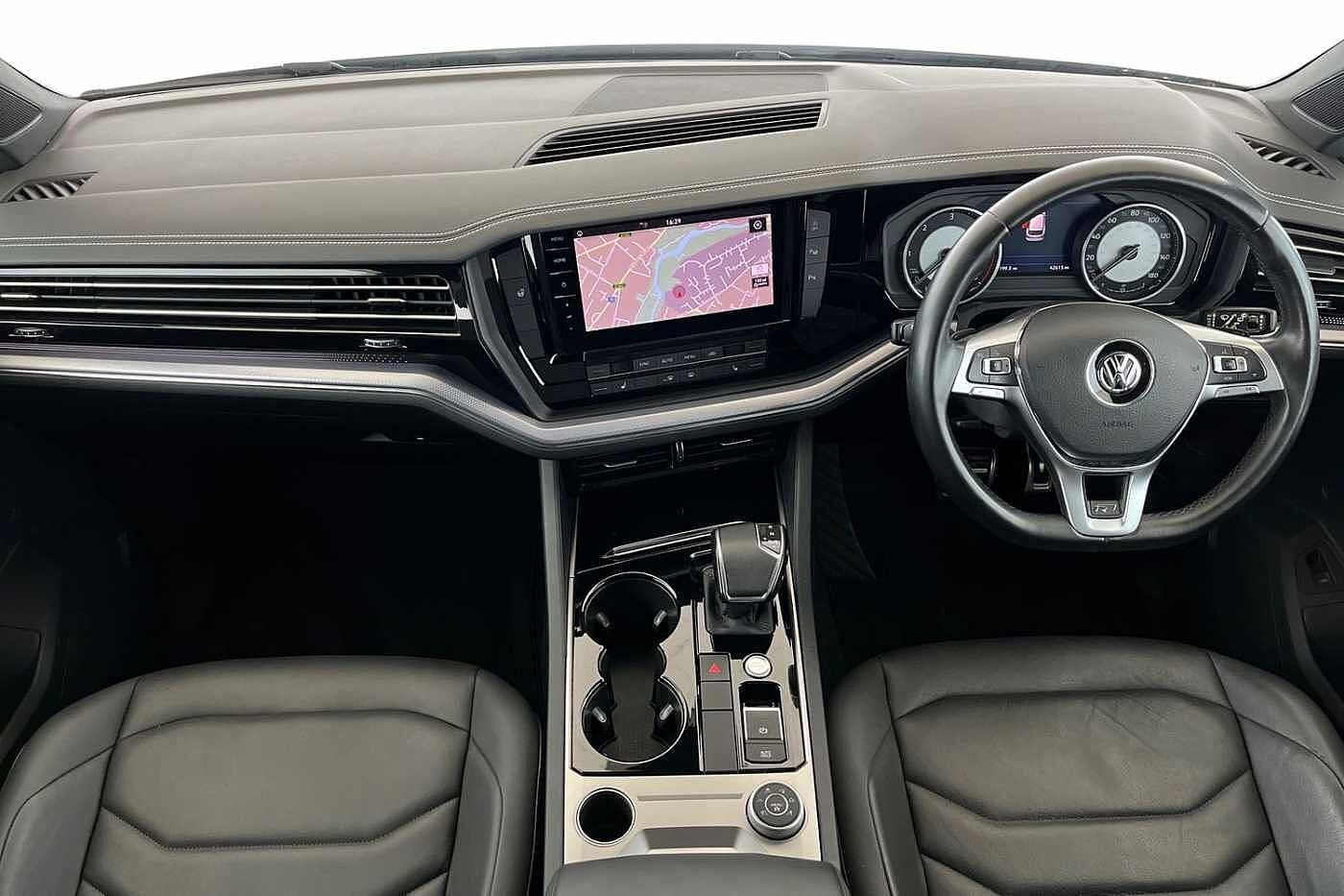 Volkswagen Touareg 3.0 TDI V6 R-Line SUV 5dr Diesel Tiptronic 4Motion Euro 6 (s/s) (286 ps)
