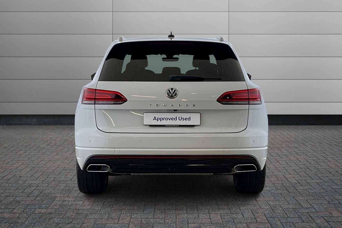 Volkswagen Touareg 3.0 TDI V6 R-Line SUV 5dr Diesel Tiptronic 4Motion Euro 6 (s/s) (286 ps)
