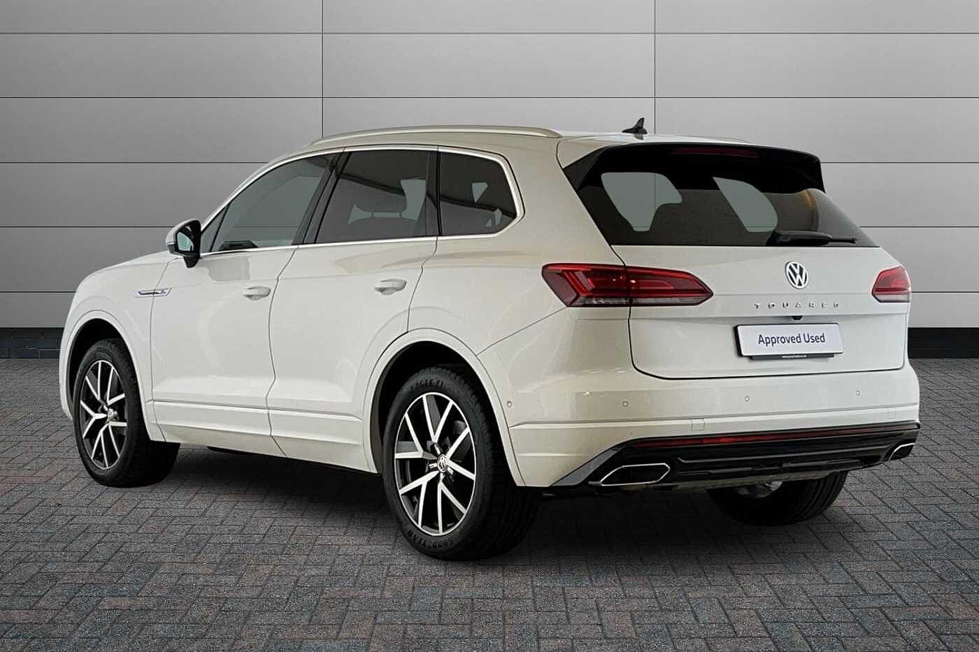 Volkswagen Touareg 3.0 TDI V6 R-Line SUV 5dr Diesel Tiptronic 4Motion Euro 6 (s/s) (286 ps)