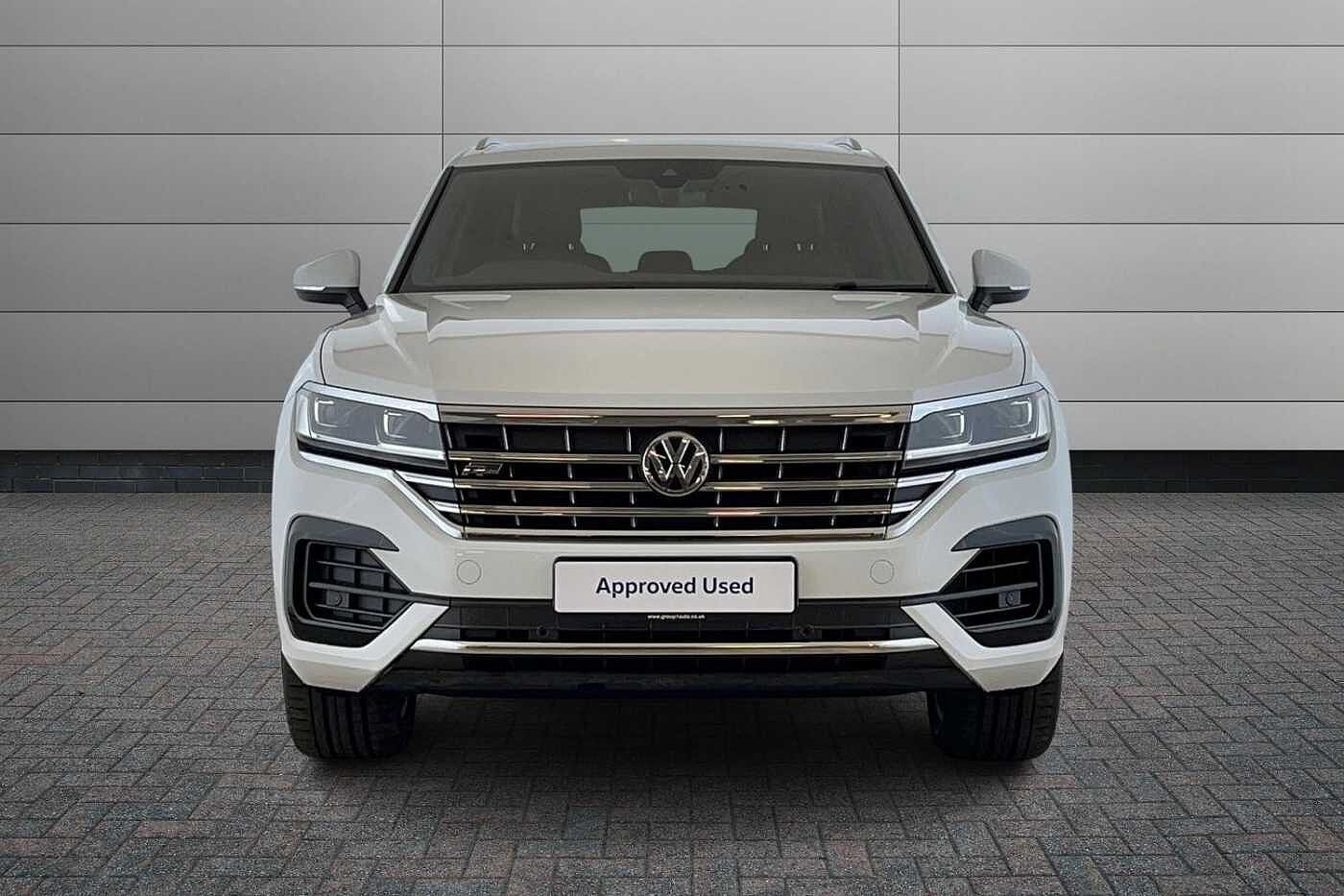 Volkswagen Touareg 3.0 TDI V6 R-Line SUV 5dr Diesel Tiptronic 4Motion Euro 6 (s/s) (286 ps)