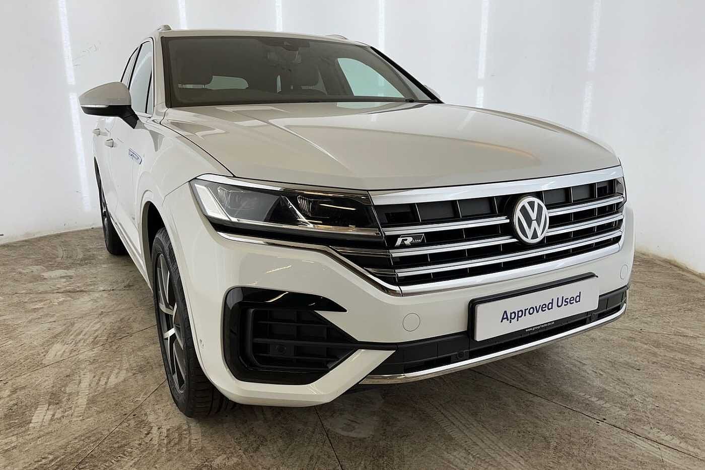 Volkswagen Touareg 3.0 TDI V6 R-Line SUV 5dr Diesel Tiptronic 4Motion Euro 6 (s/s) (286 ps)