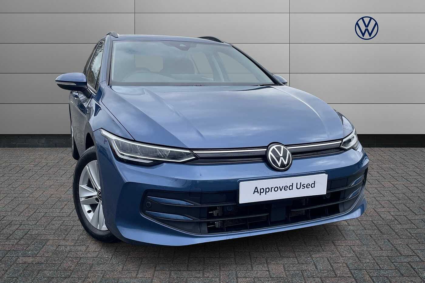 Volkswagen Golf 1.5 TSI Life 5dr