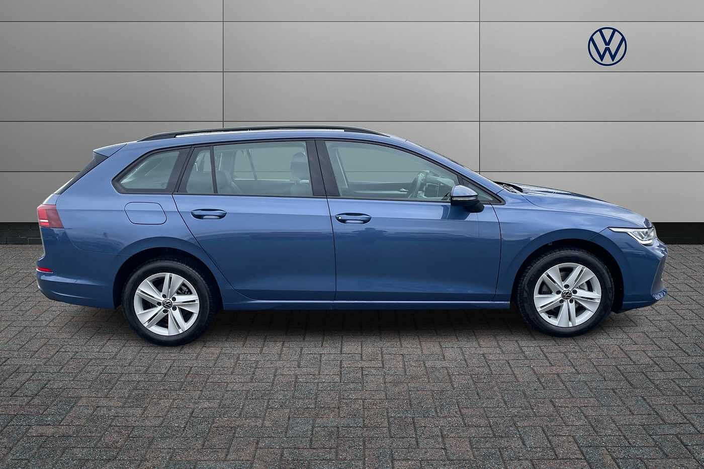 Volkswagen Golf 1.5 TSI Life 5dr
