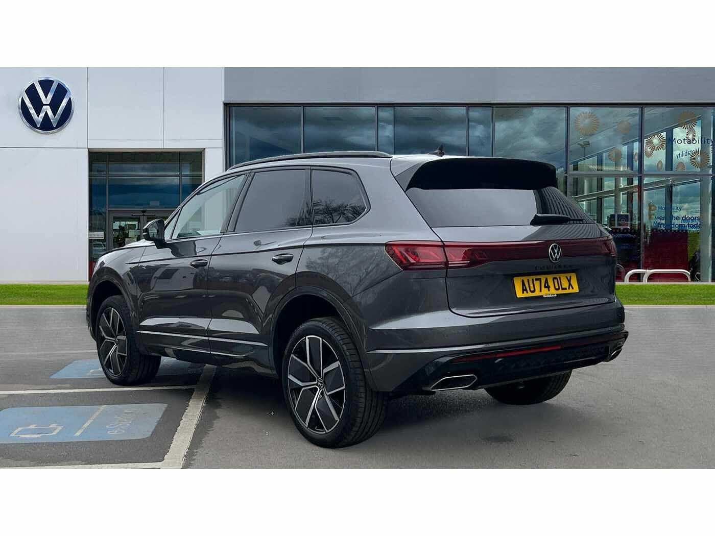 Volkswagen Touareg 3.0TDI (286ps) Black Edition 4Motion 5dr
