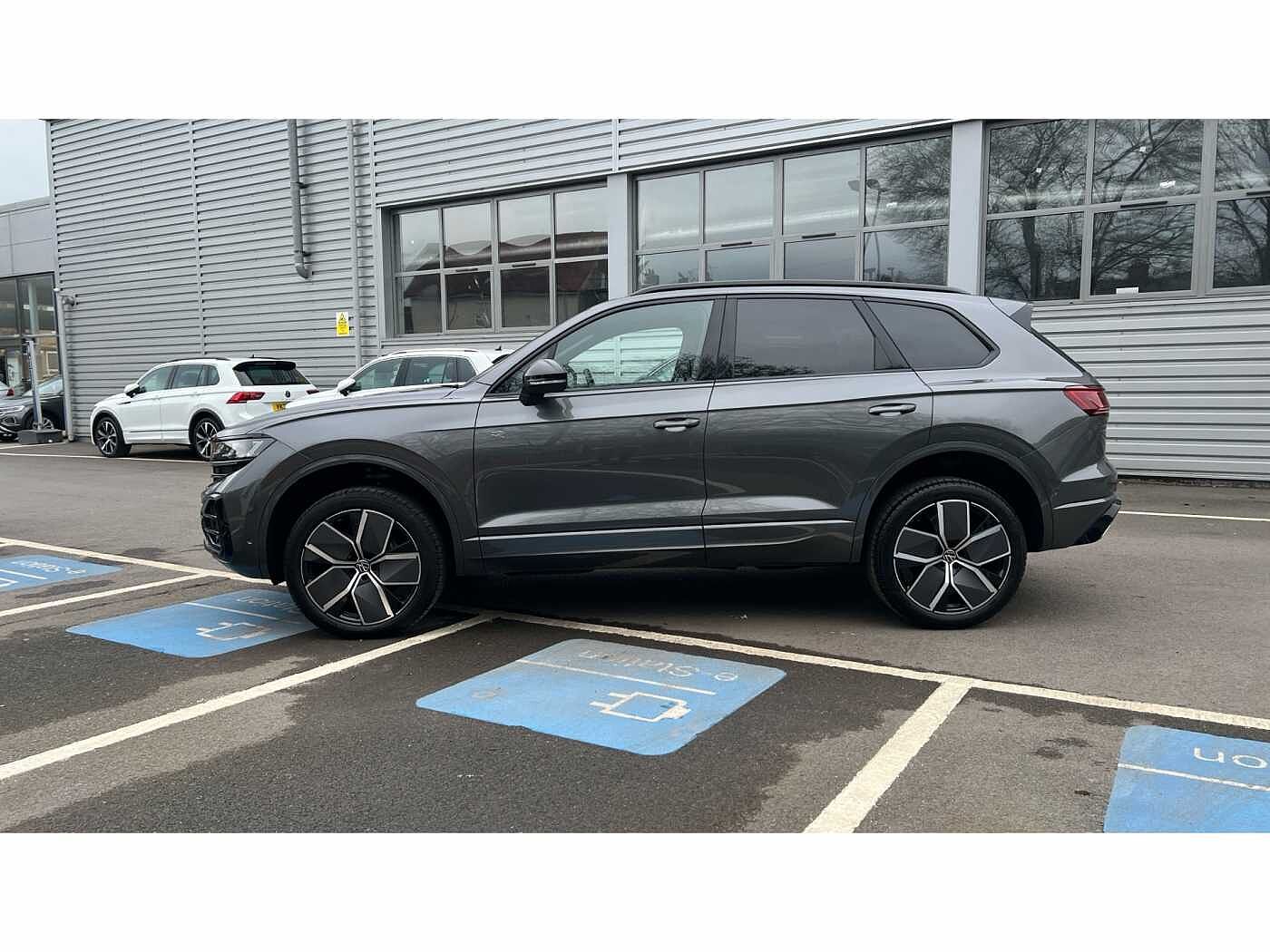 Volkswagen Touareg 3.0TDI (286ps) Black Edition 4Motion 5dr