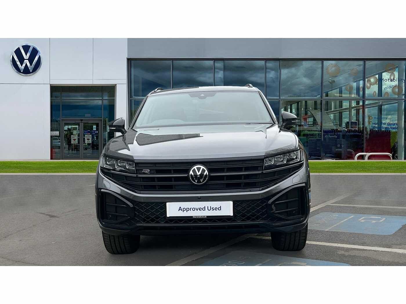 Volkswagen Touareg 3.0TDI (286ps) Black Edition 4Motion 5dr