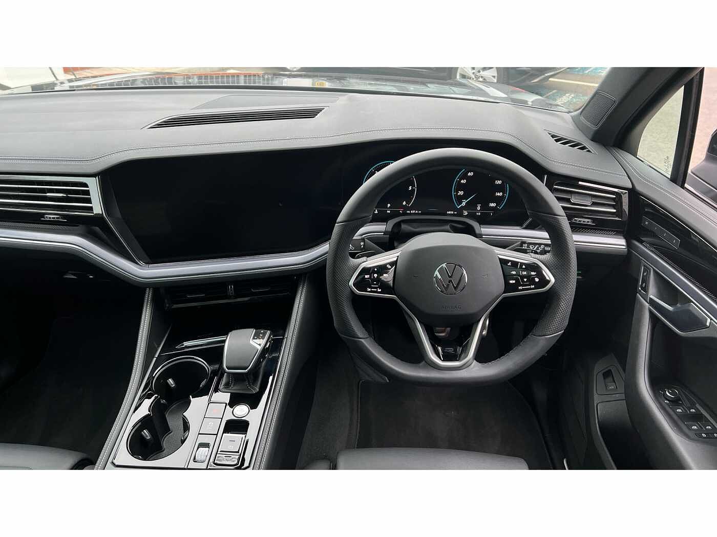 Volkswagen Touareg 3.0TDI (286ps) Black Edition 4Motion 5dr