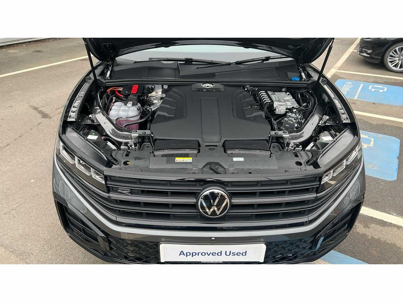 Volkswagen Touareg 3.0TDI (286ps) Black Edition 4Motion 5dr