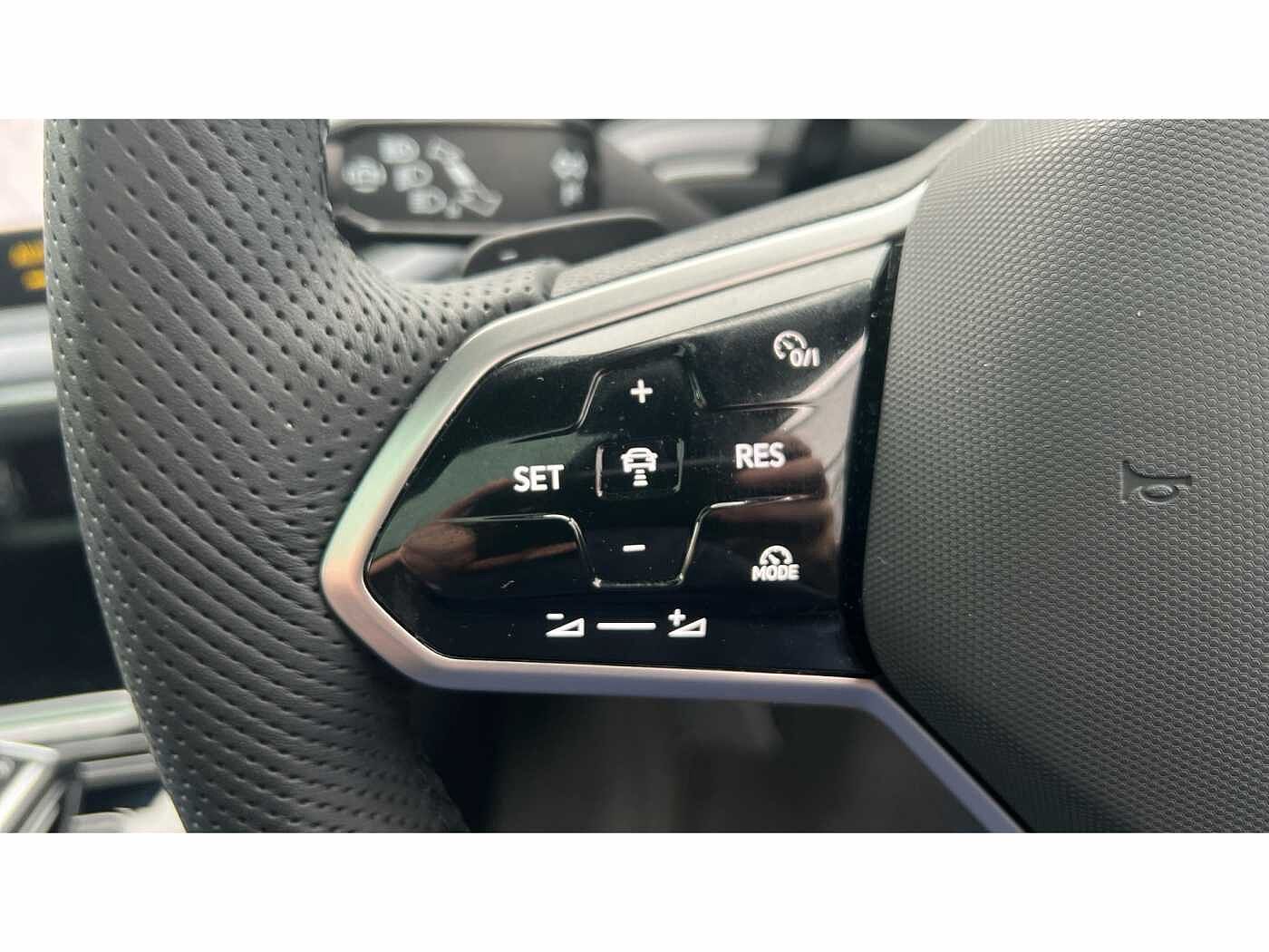 Volkswagen Touareg 3.0TDI (286ps) Black Edition 4Motion 5dr