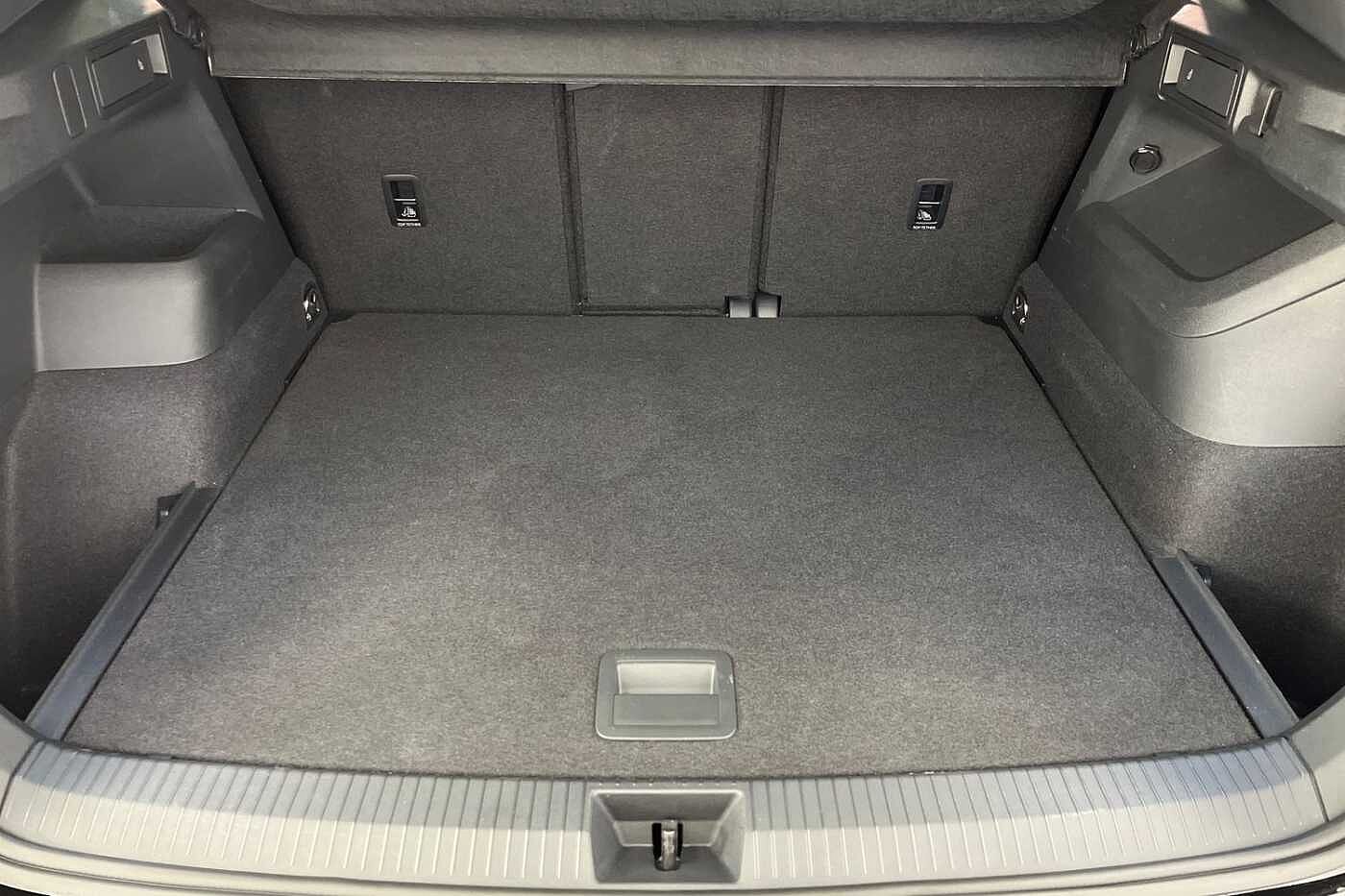 Volkswagen Tiguan 2.0 TDI R-Line SUV 5dr Diesel DSG Euro 6 (s/s) (150 ps)