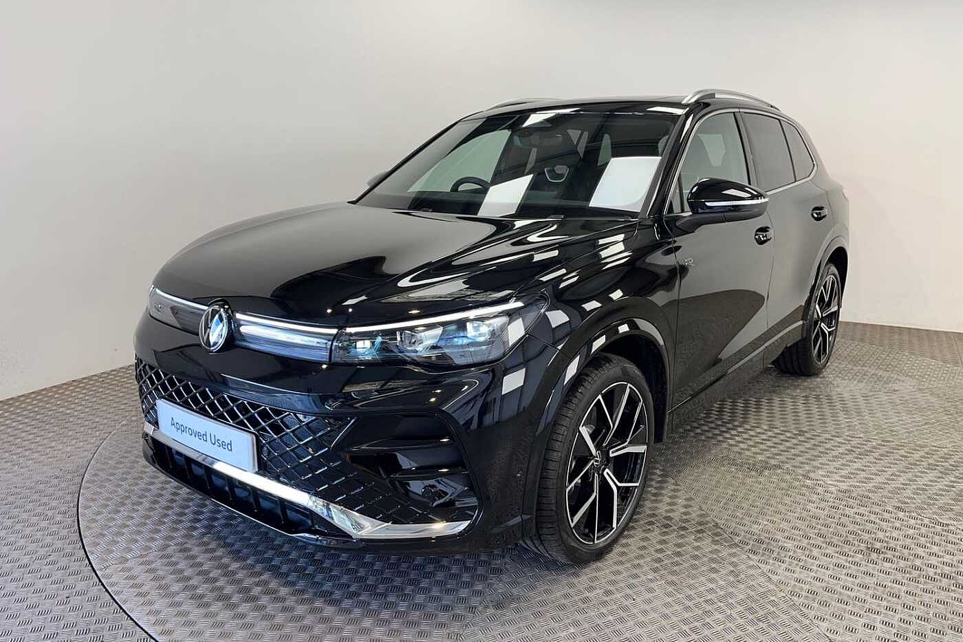 Volkswagen Tiguan 2.0 TDI R-Line SUV 5dr Diesel DSG Euro 6 (s/s) (150 ps)