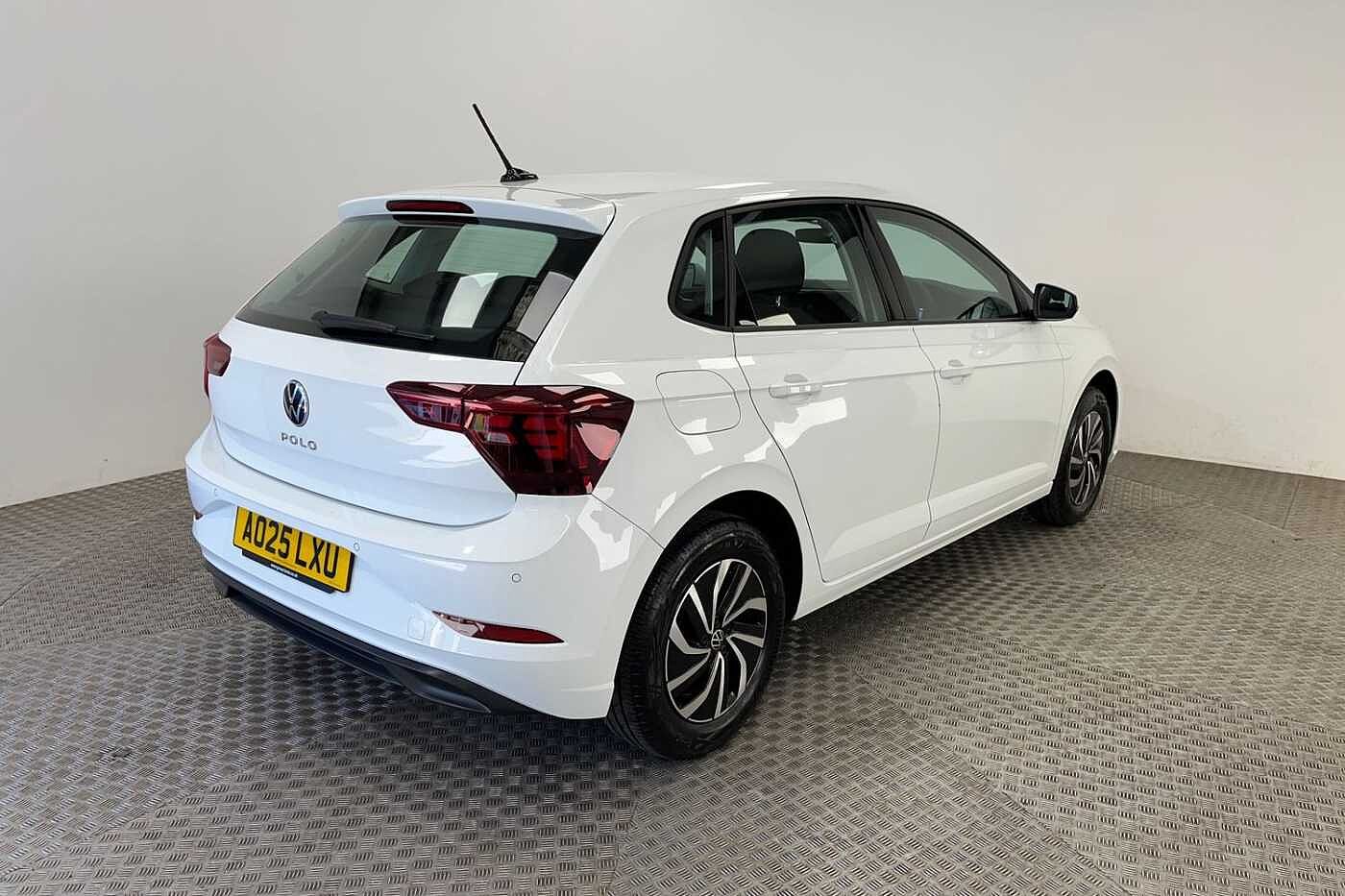 Volkswagen Polo 1.0 TSI Life Hatchback 5dr Petrol Manual Euro 6 (s/s) (95 ps)