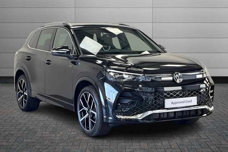 Volkswagen Tiguan 2.0 TDI R-Line SUV 5dr Diesel DSG Euro 6 (s/s) (150 ps)