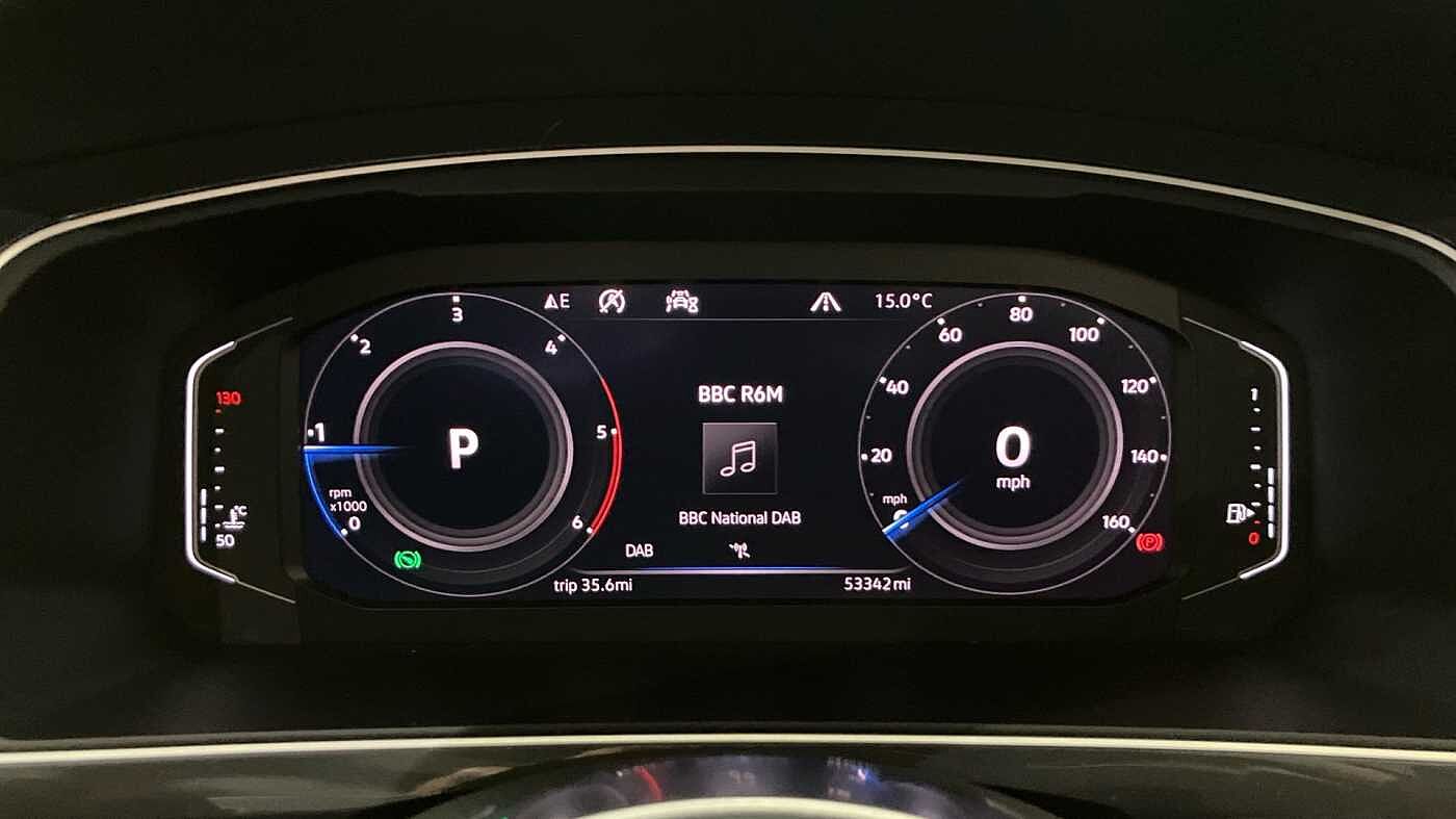 Volkswagen Tiguan 2.0 TDI (150ps) R-Line Tech SCR 4Motion DSG