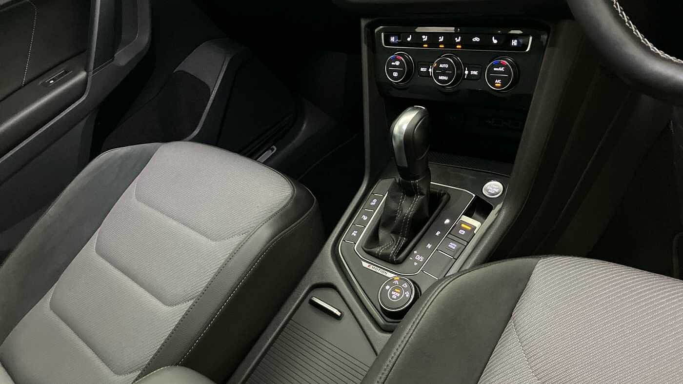 Volkswagen Tiguan 2.0 TDI (150ps) R-Line Tech SCR 4Motion DSG