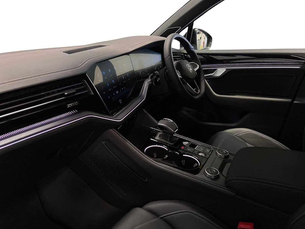 Volkswagen Touareg 3.0 V6 TDI 4Motion Black Edition 5Dr Tip Auto