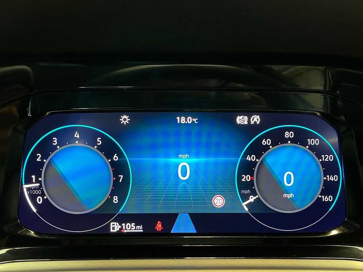 Volkswagen Golf 1.5 TSI Life 5Dr