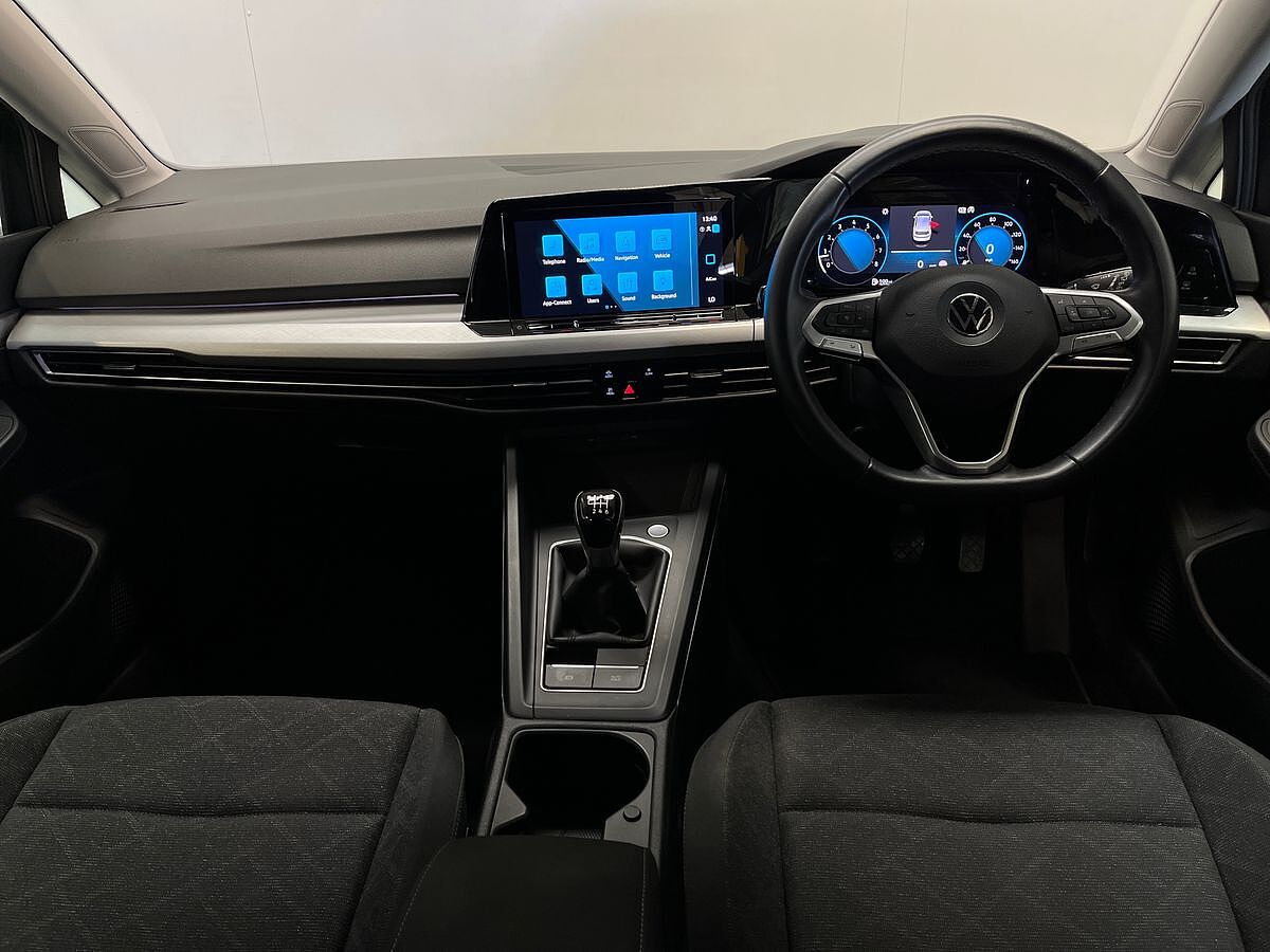 Volkswagen Golf 1.5 TSI Life 5Dr