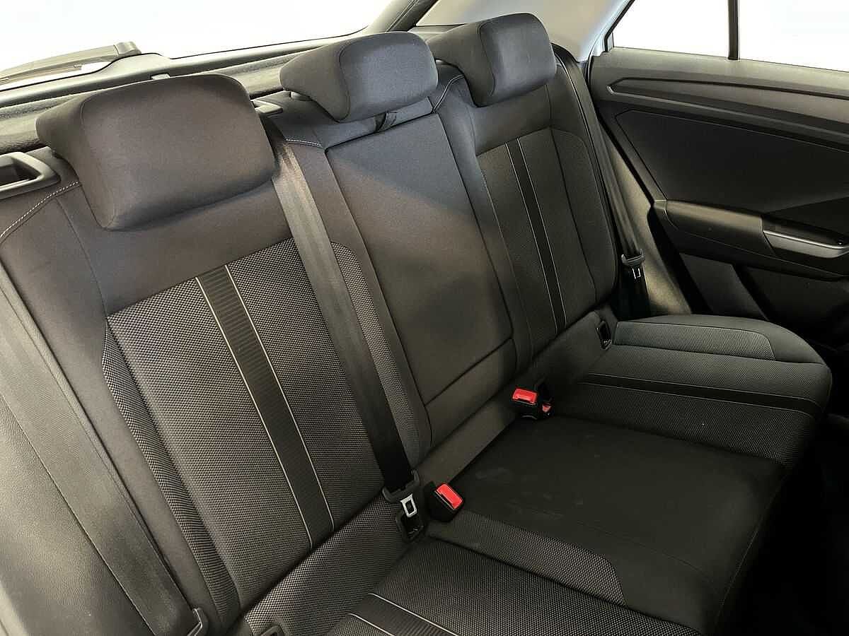 Volkswagen T-Roc 1.5 TSI Life 5Dr