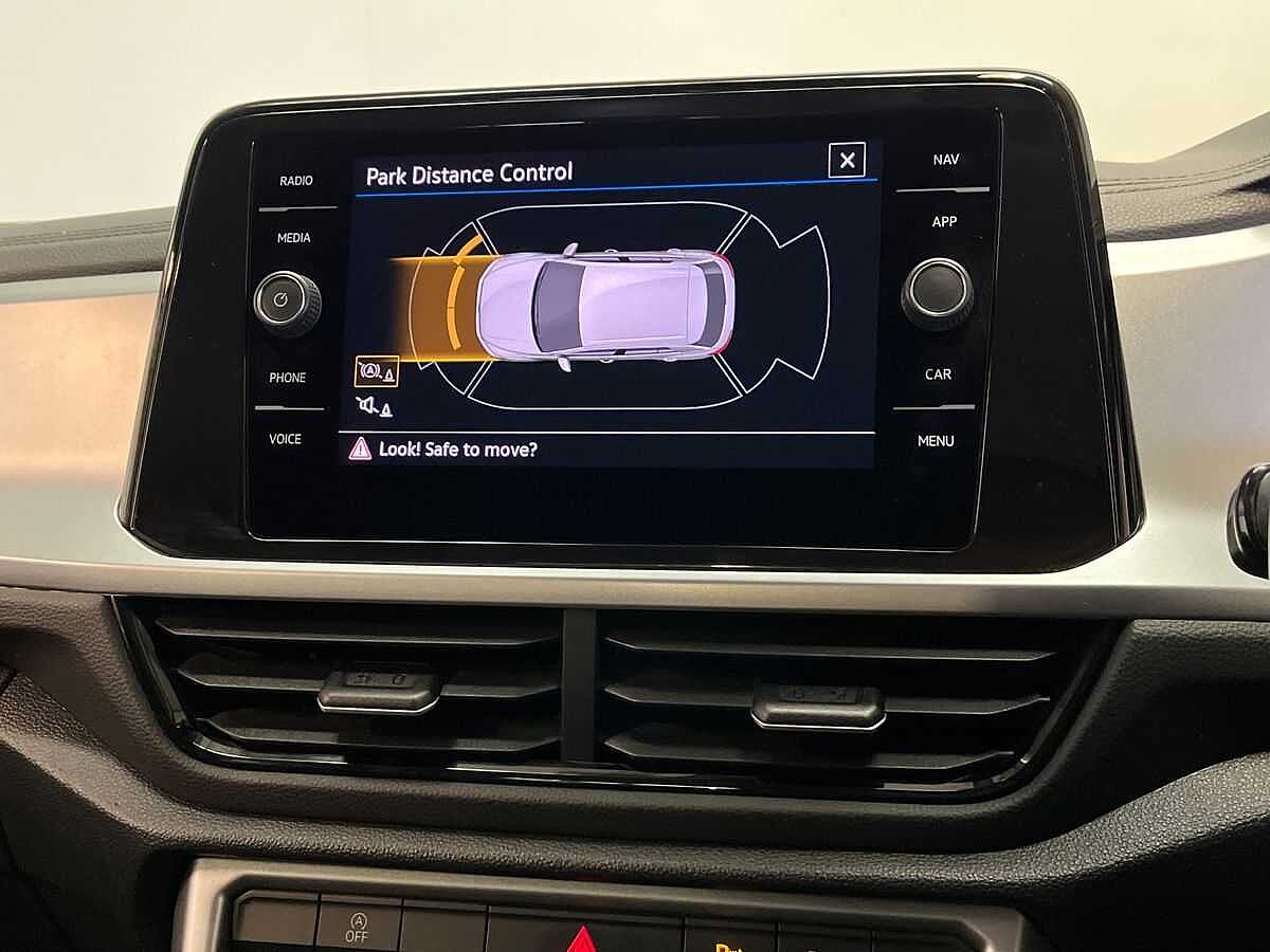 Volkswagen T-Roc 1.5 TSI Life 5Dr