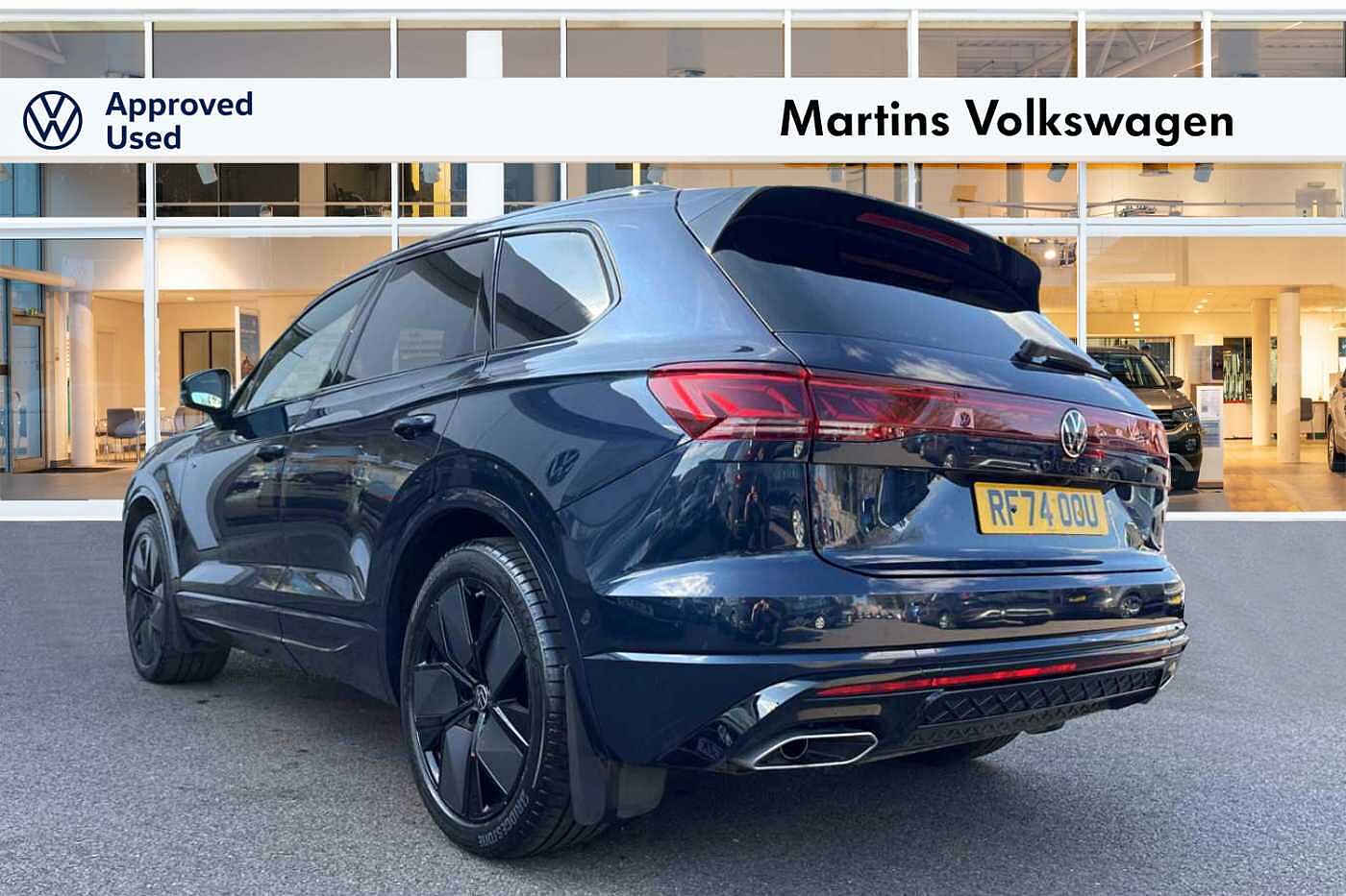 Volkswagen Touareg 3.0TDI (286ps) Black Edition 4Motion 5dr