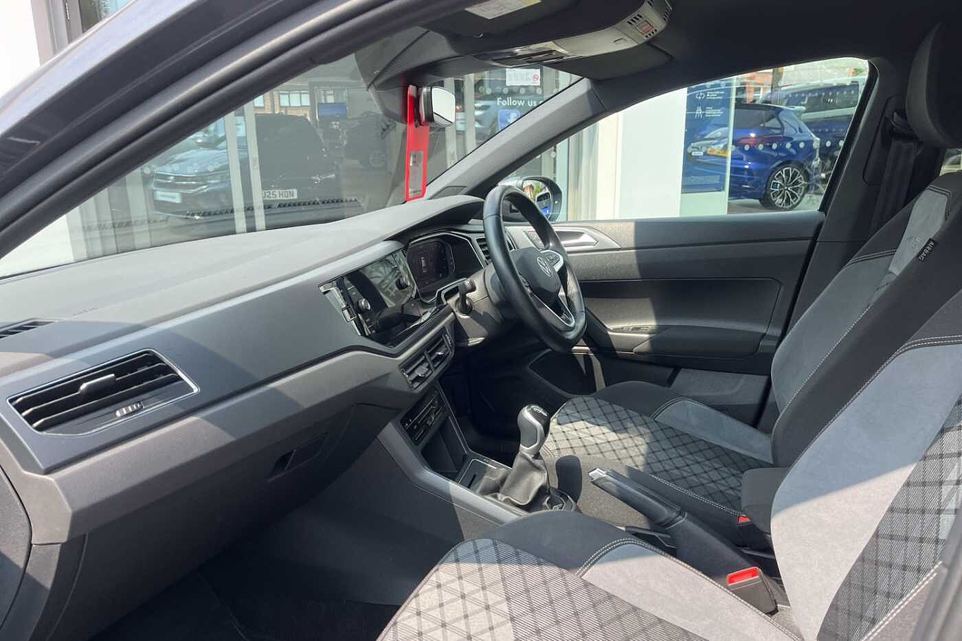 Volkswagen Taigo 1.0 TSI (110ps) R-Line