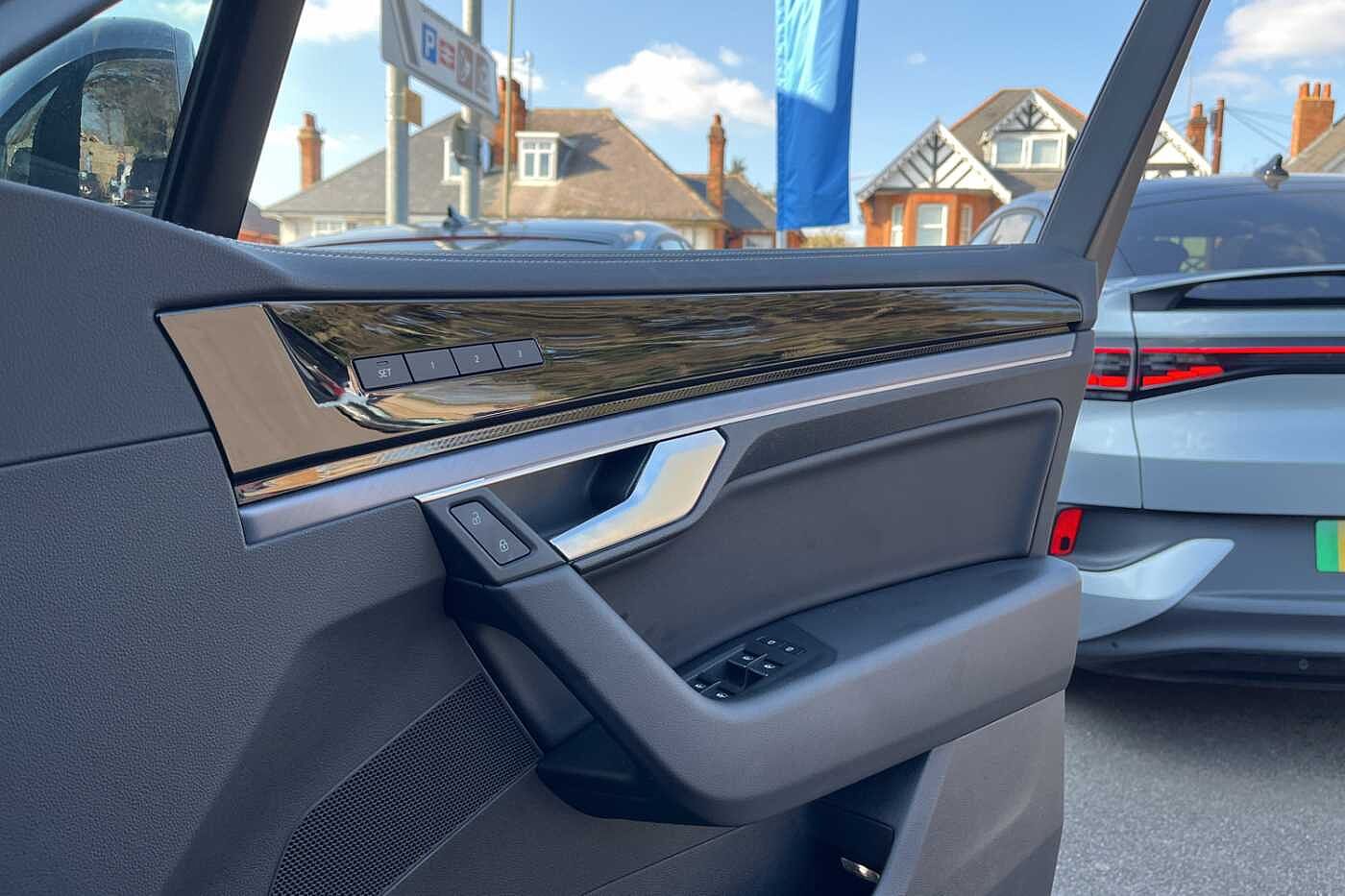 Volkswagen Touareg 3.0TDI (286ps) Black Edition 4Motion 5dr