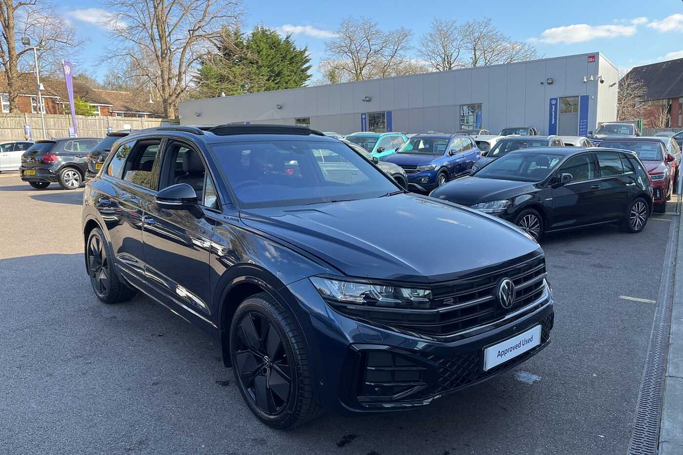 Volkswagen Touareg 3.0TDI (286ps) Black Edition 4Motion 5dr