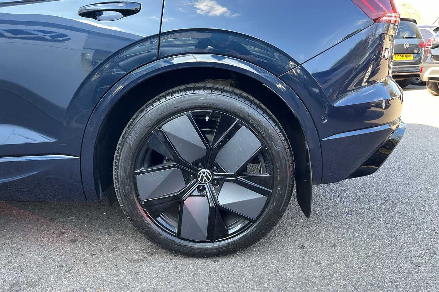 Volkswagen Touareg 3.0TDI (286ps) Black Edition 4Motion 5dr