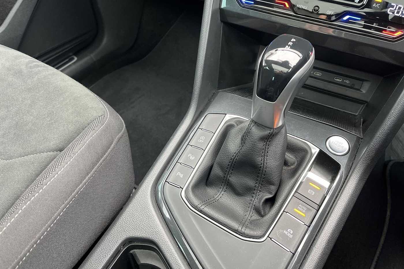 Volkswagen Tiguan PA Elegance EVO 1.5 TSI 150PS 7-speed DSG 5 door