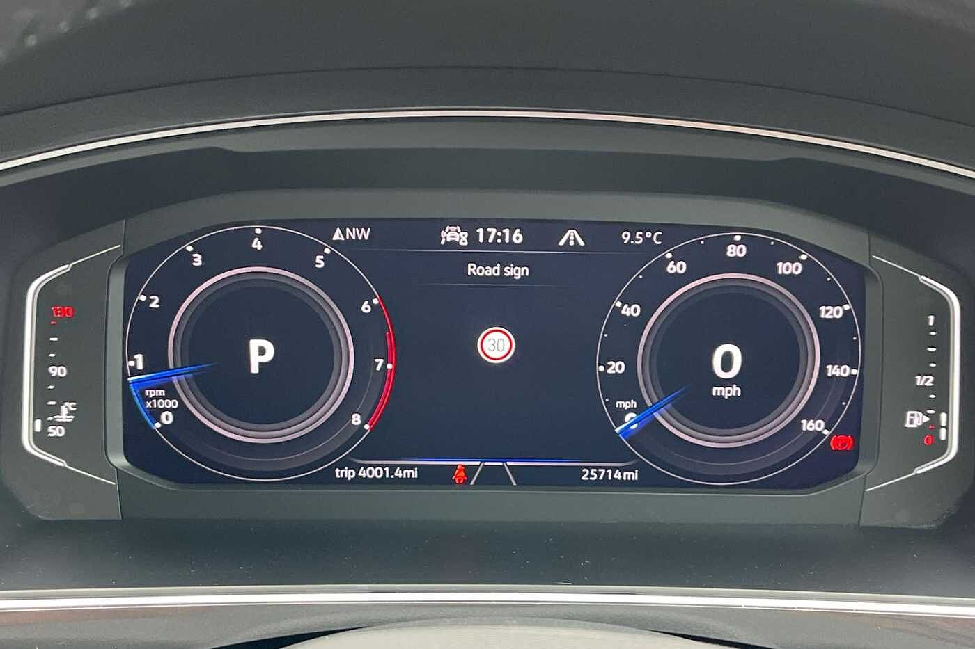 Volkswagen Tiguan PA Elegance EVO 1.5 TSI 150PS 7-speed DSG 5 door