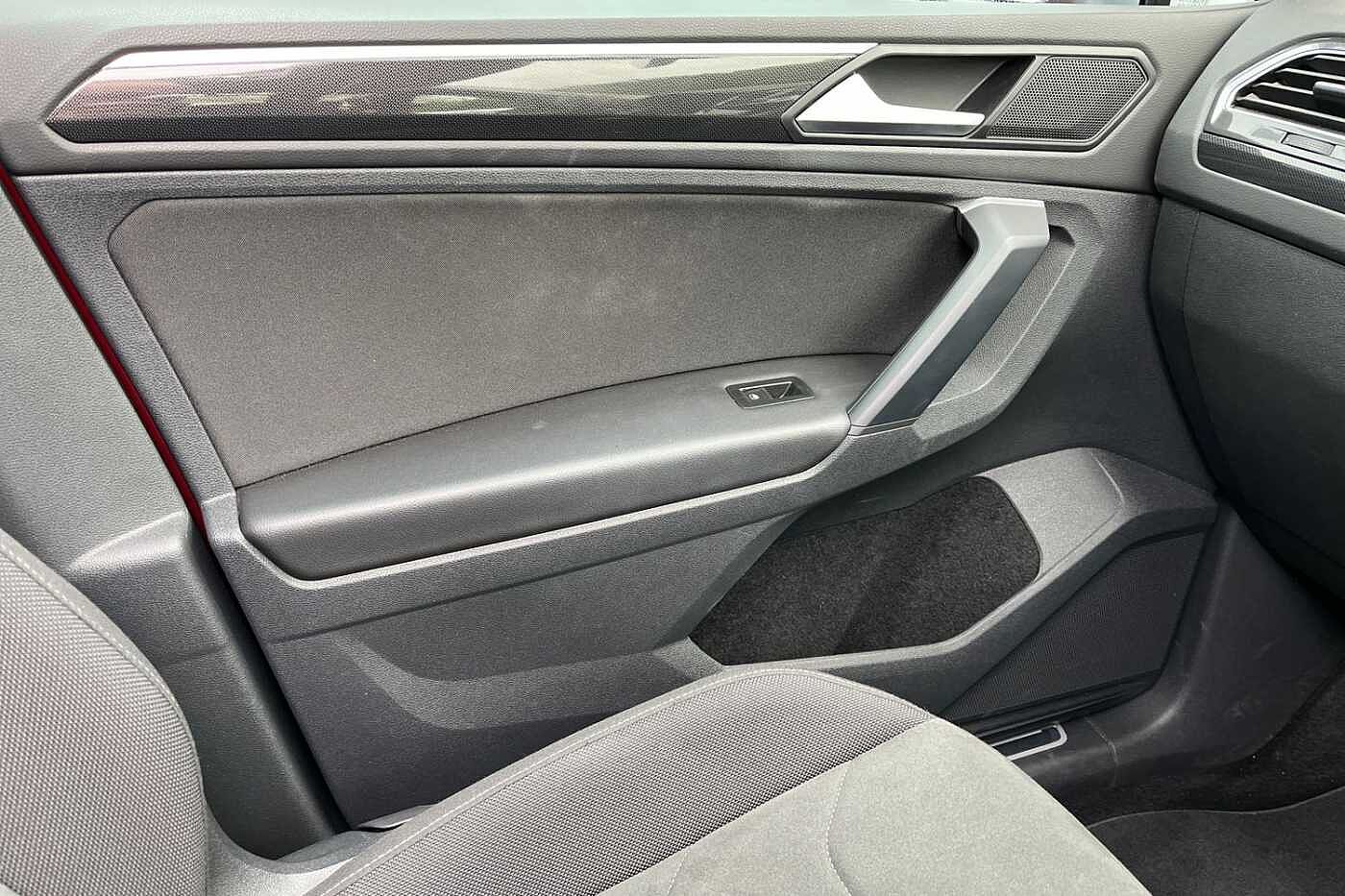 Volkswagen Tiguan PA Elegance EVO 1.5 TSI 150PS 7-speed DSG 5 door