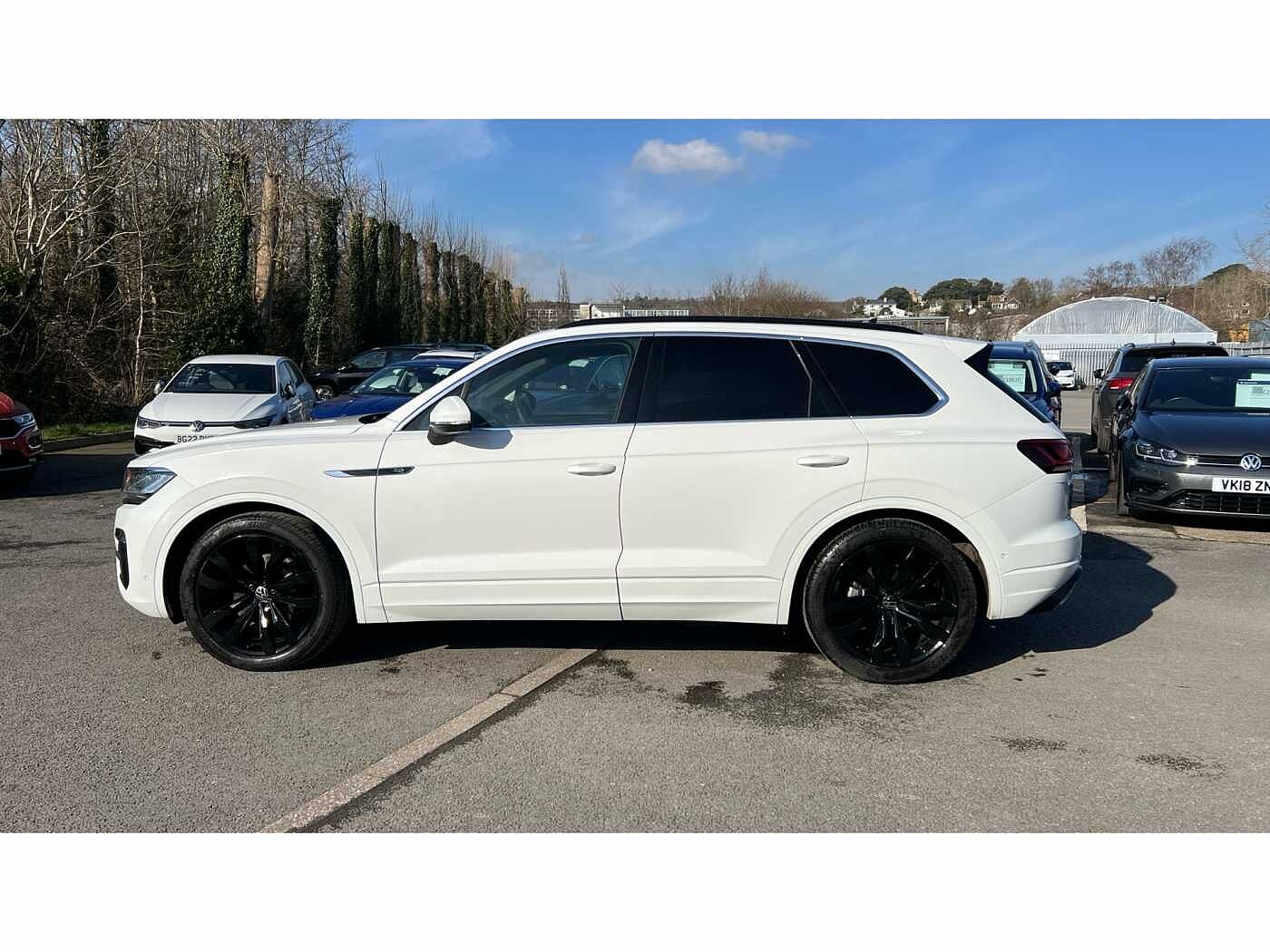 Volkswagen Touareg 3.0 V6 TDI 4Motion R-Line Tech Plus 5dr Tip Auto