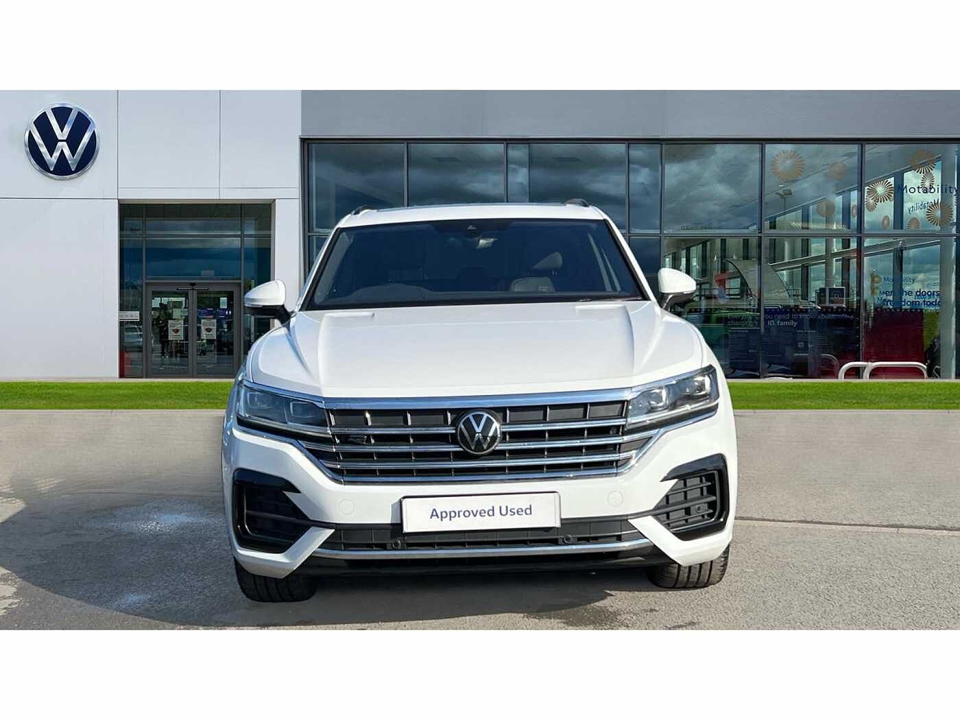 Volkswagen Touareg 3.0 V6 TDI 4Motion R-Line Tech Plus 5dr Tip Auto
