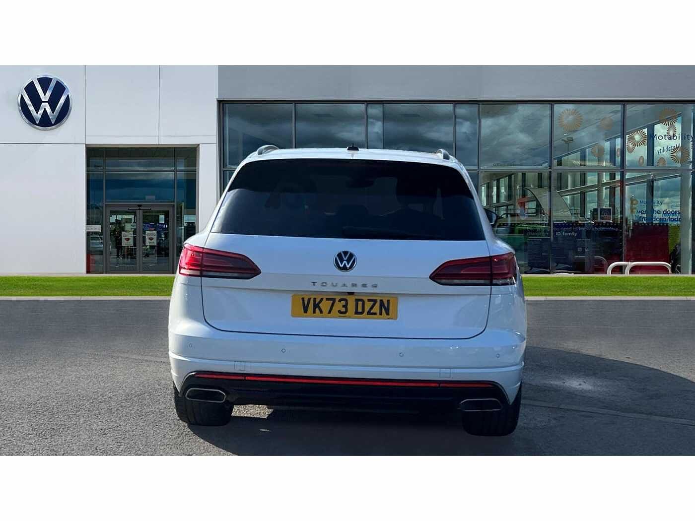 Volkswagen Touareg 3.0 V6 TDI 4Motion R-Line Tech Plus 5dr Tip Auto
