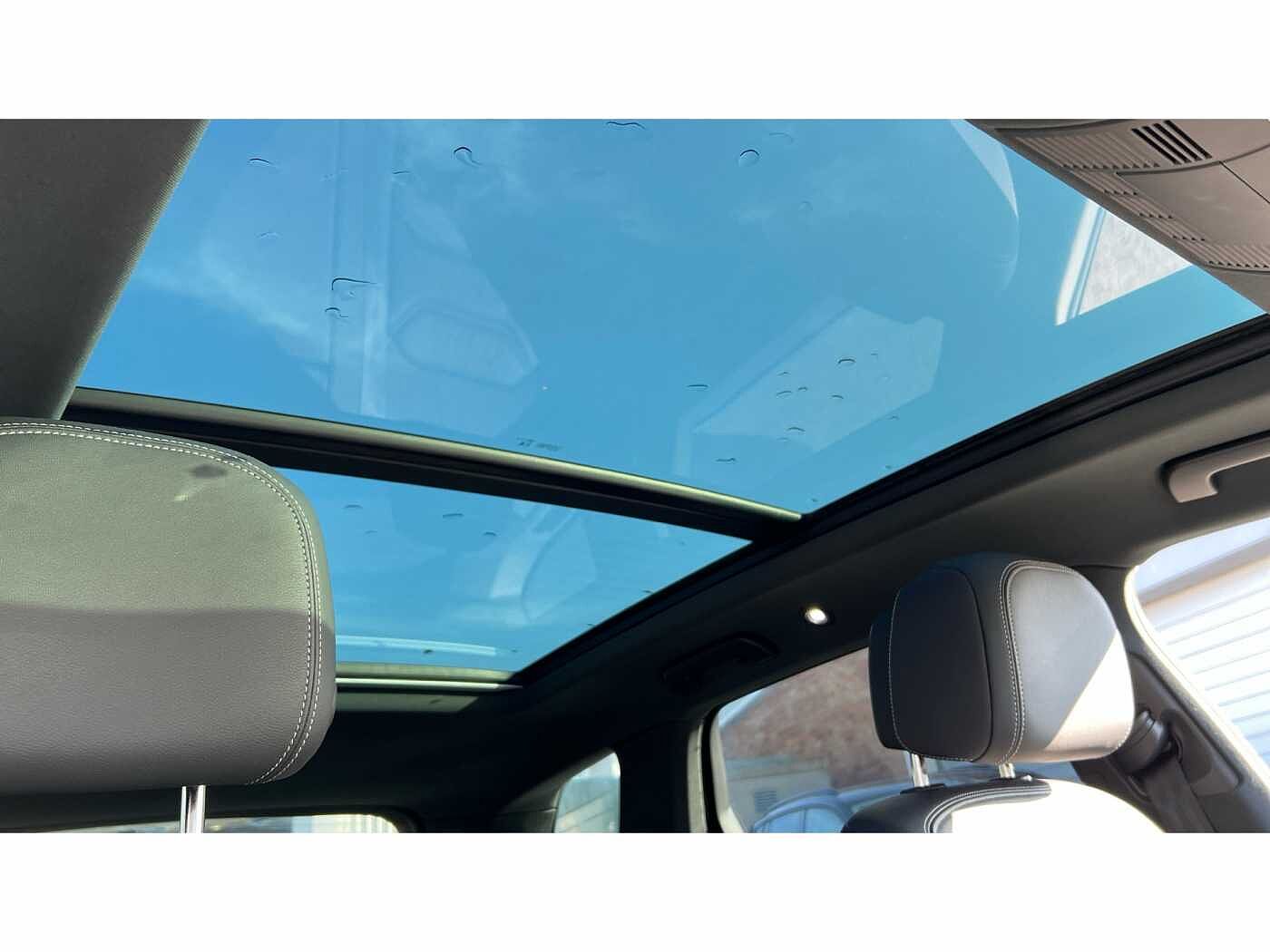Volkswagen Touareg 3.0 V6 TDI 4Motion R-Line Tech Plus 5dr Tip Auto