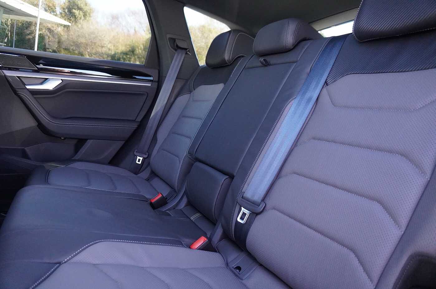 Volkswagen TOUAREG Black Edition V6 TSI 4Motion Tip 3.0 8 SPEED 5 door