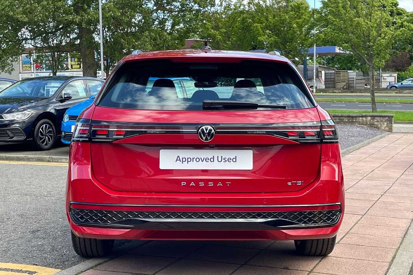 Volkswagen Passat R-Line 1.5 eTSI 150PS DSG 5Door Estate