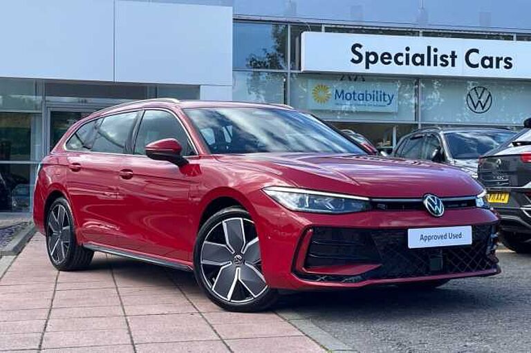 Volkswagen Passat R-Line 1.5 eTSI 150PS DSG 5Door Estate