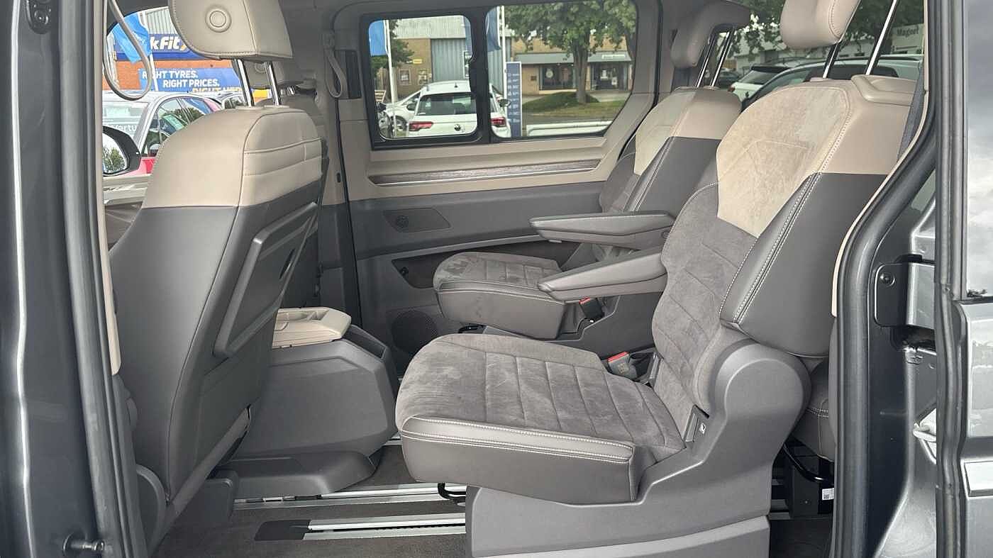 Volkswagen Multivan 2.0 TSI Style 5dr LWB DSG Petrol Estate