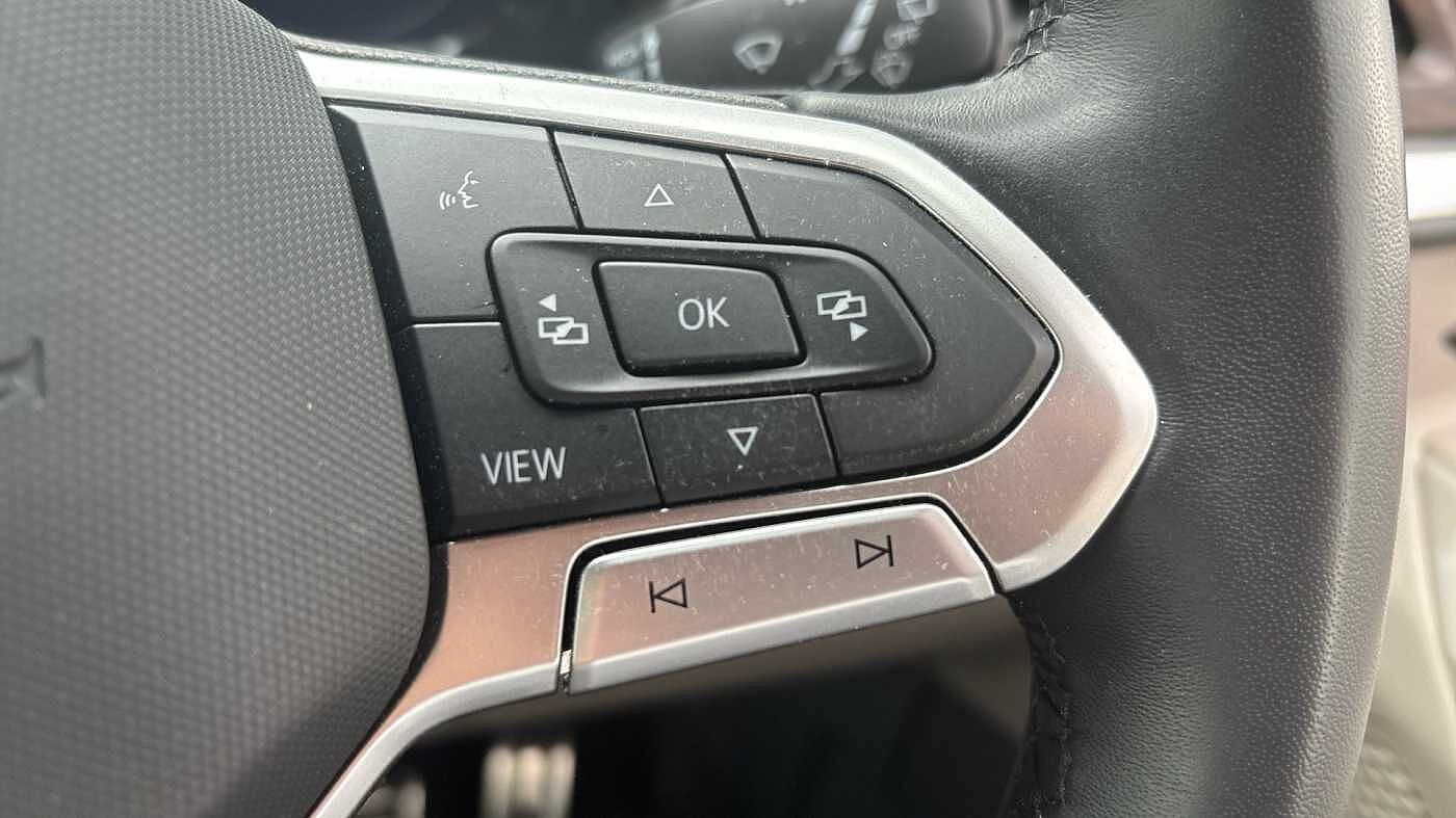 Volkswagen Multivan 2.0 TSI Style 5dr LWB DSG Petrol Estate