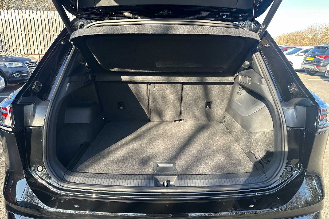 Volkswagen Tiguan 2.0TDI (150ps) R-Line DSG
