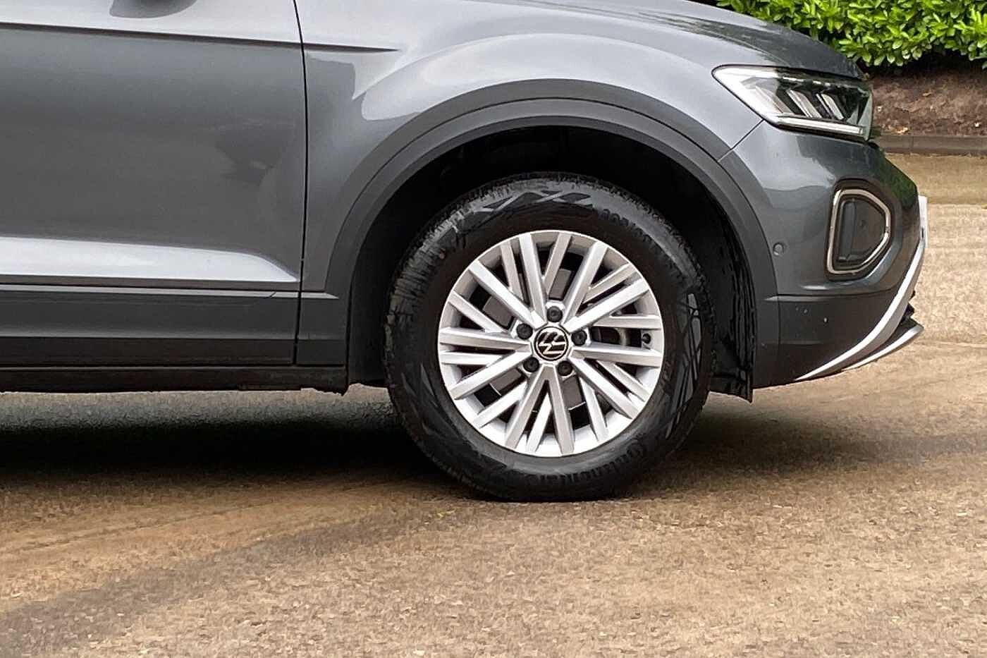 Volkswagen T-Roc 1.5 TSI Life SUV 5dr Petrol Manual Euro 6 (s/s) (150 ps)